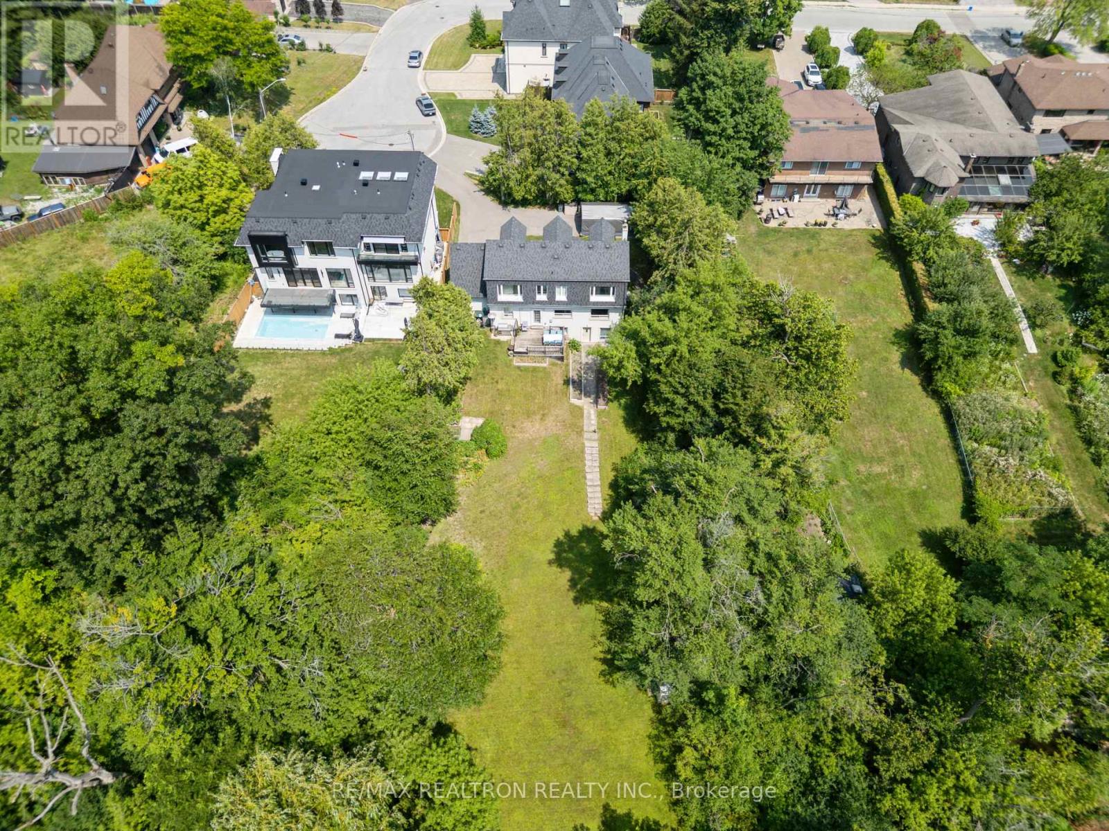 72 Walmer Road, Richmond Hill, Ontario  L4C 3X1 - Photo 49 - N12303695