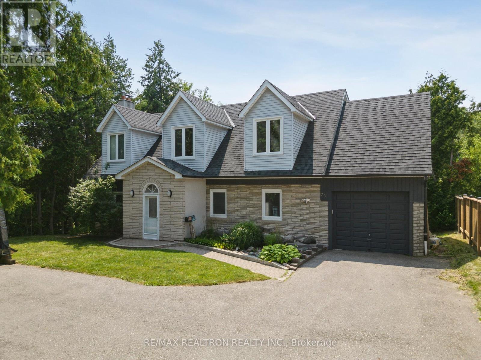 72 Walmer Road, Richmond Hill, Ontario  L4C 3X1 - Photo 5 - N12303695