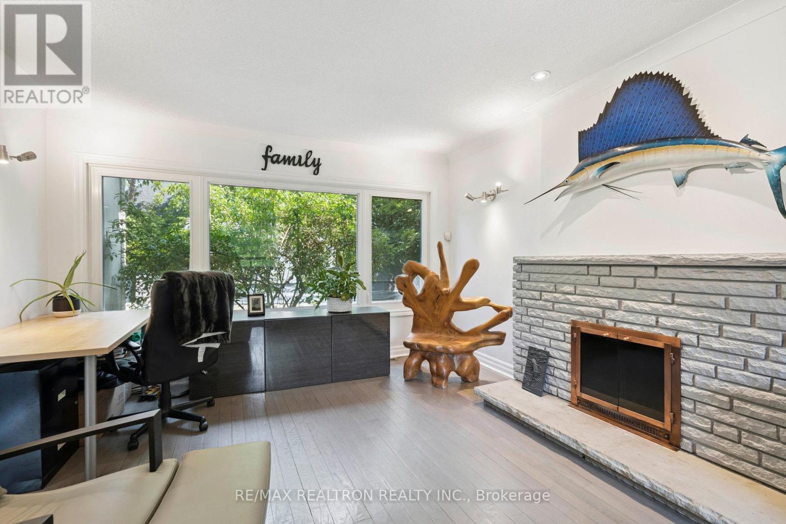 72 Walmer Road, Richmond Hill, Ontario  L4C 3X1 - Photo 9 - N12303695