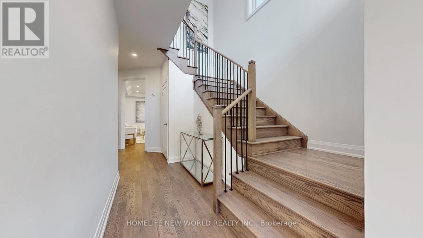 6 Speciosa Street, Richmond Hill, Ontario  L4E 2Y5 - Photo 27 - N12303704