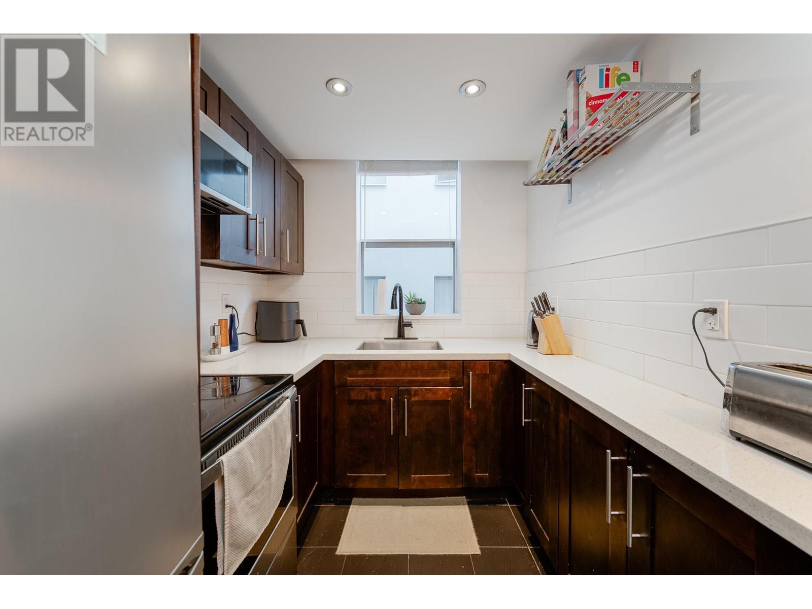 201 1219 Harwood Street, Vancouver, British Columbia  V6E 1S5 - Photo 7 - R3025149