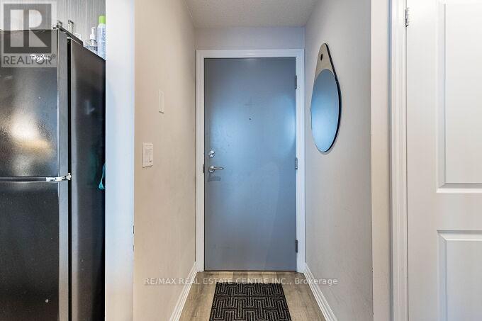 1116 - 80 Esther Lorrie Drive, Toronto, Ontario  M9W 0C6 - Photo 17 - W12303717