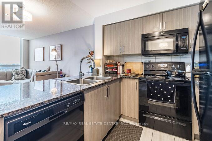 1116 - 80 Esther Lorrie Drive, Toronto, Ontario  M9W 0C6 - Photo 27 - W12303717