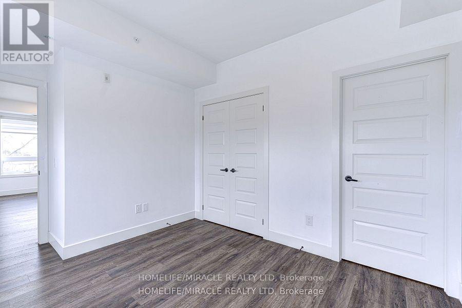 402 - 26 Lowes Road W, Guelph, Ontario  N1G 4X2 - Photo 13 - X12303721