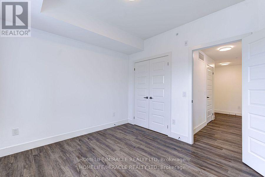 402 - 26 Lowes Road W, Guelph, Ontario  N1G 4X2 - Photo 16 - X12303721