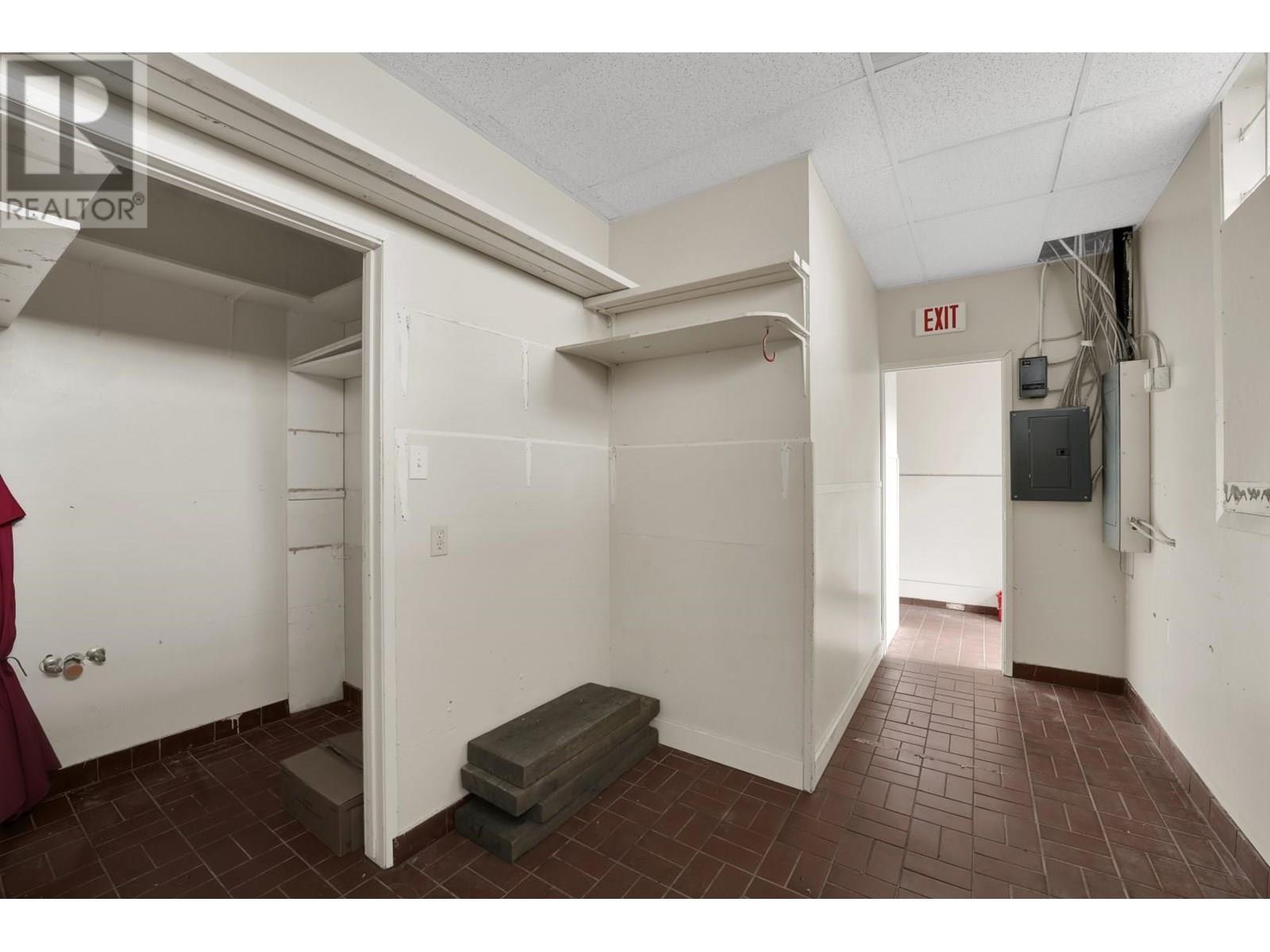 5651 Cowrie Street, Sechelt, British Columbia  V0N 3A0 - Photo 24 - C8070990