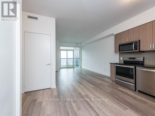 1402 - 1603 Eglinton Avenue W, Toronto, Ontario  M6E 0A1 - Photo 6 - C12303744