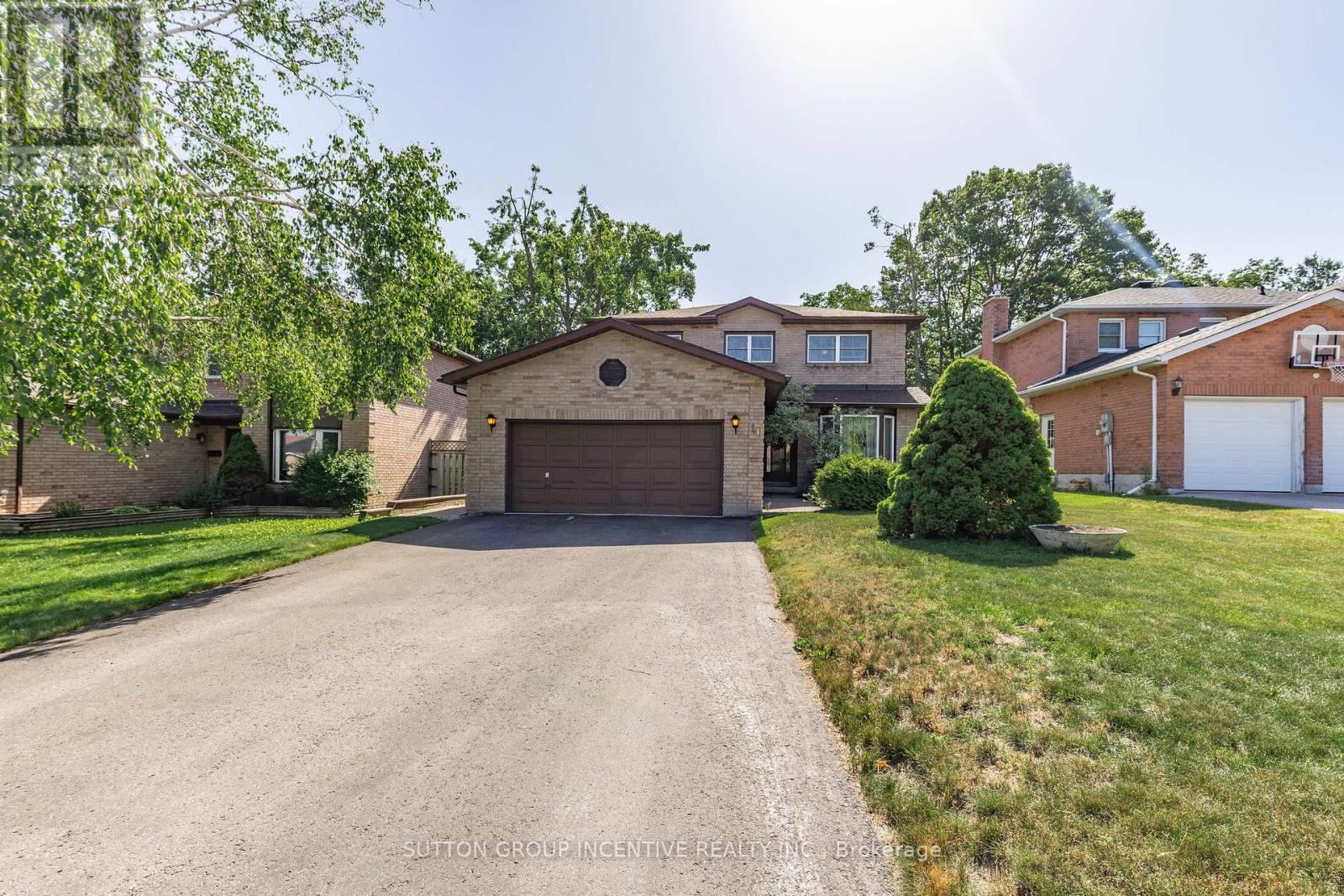 Property at 10 KEATS DRIVE image 2