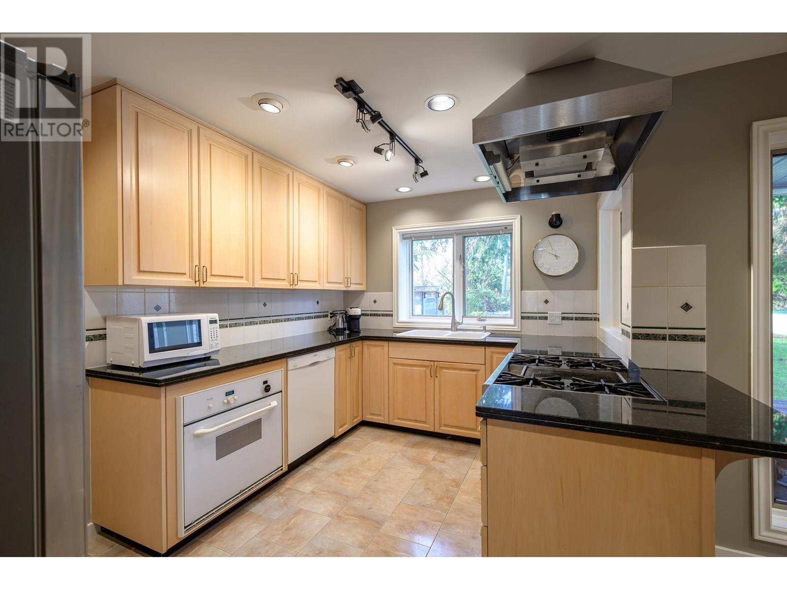 189 65b Street, Delta, British Columbia V4L 1M9 - Photo 10 - R2955767