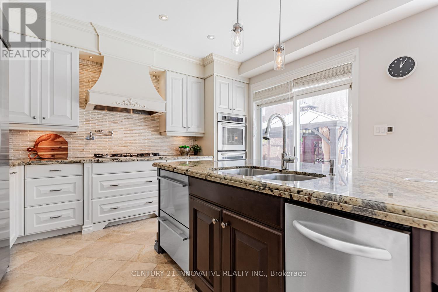 7 Stonechurch Crescent, Markham (Box Grove), Ontario  L6B 0L3 - Photo 15 - N12303730