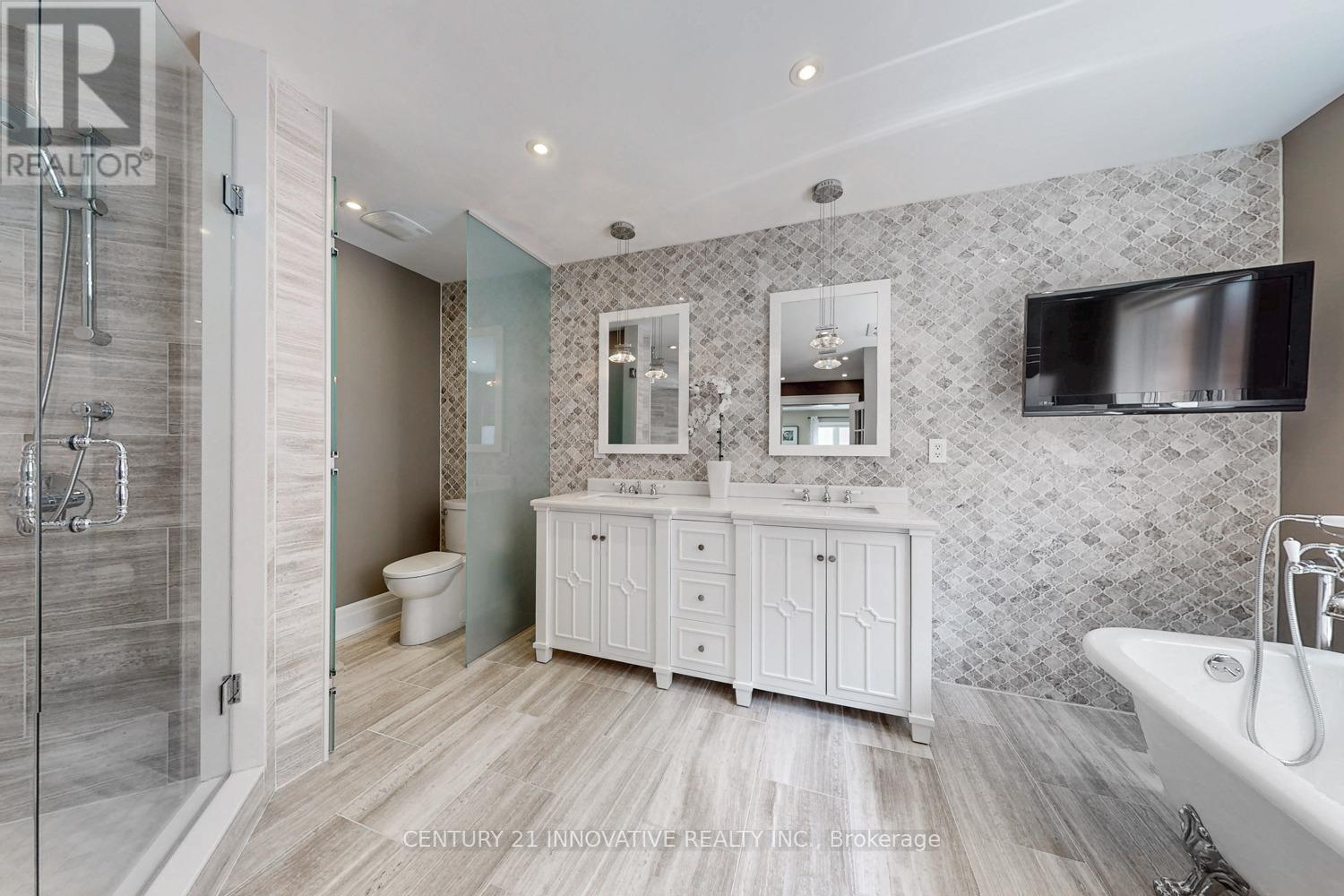 7 Stonechurch Crescent, Markham (Box Grove), Ontario  L6B 0L3 - Photo 23 - N12303730
