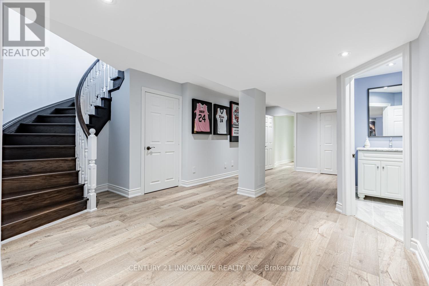 7 Stonechurch Crescent, Markham (Box Grove), Ontario  L6B 0L3 - Photo 33 - N12303730