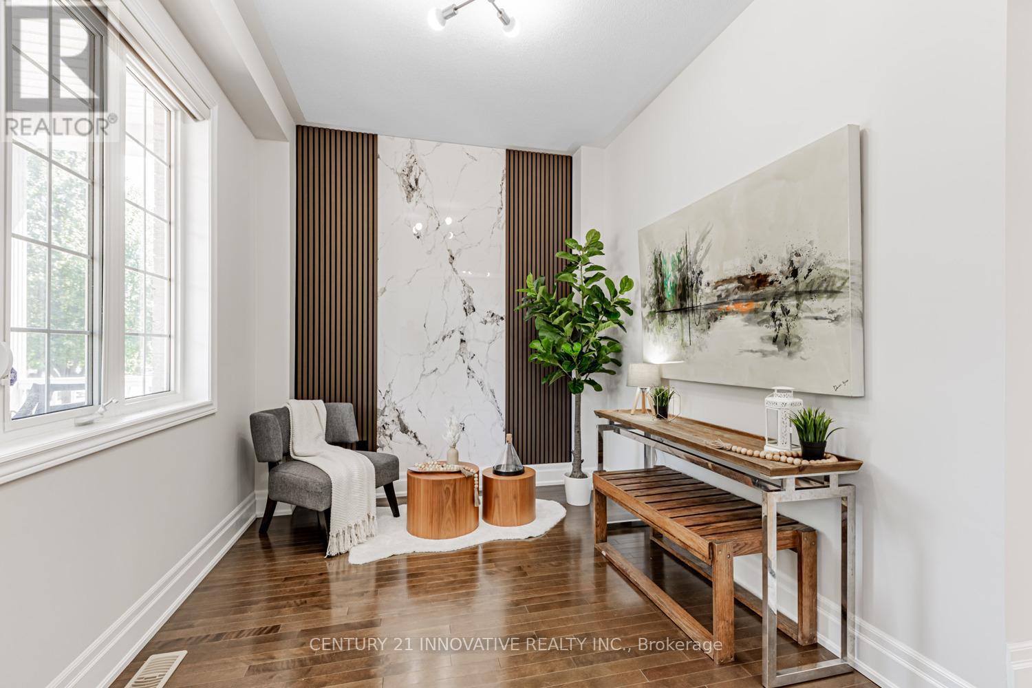 Property at 7 STONECHURCH CRESCENT image 4
