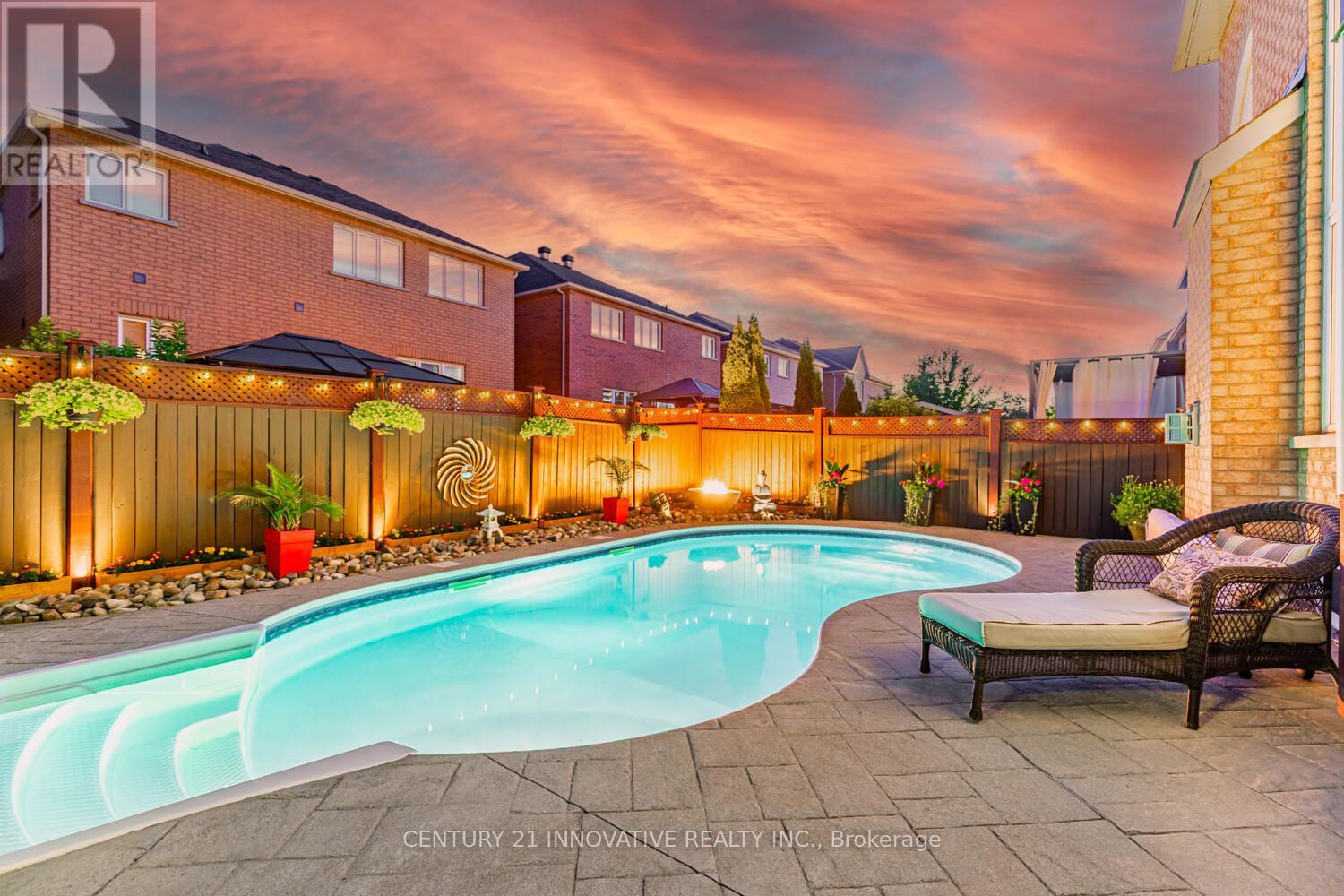 7 Stonechurch Crescent, Markham (Box Grove), Ontario  L6B 0L3 - Photo 44 - N12303730