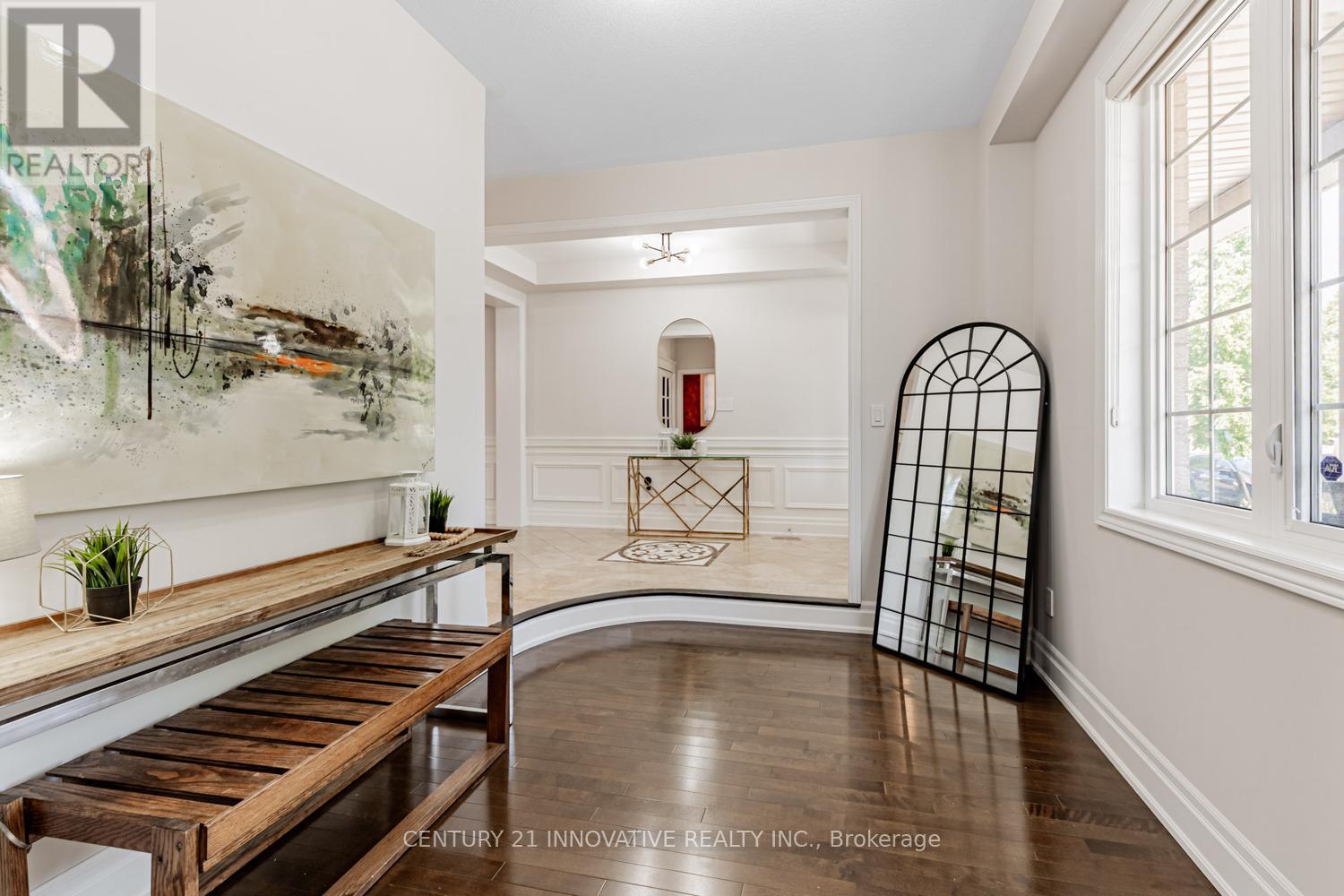 Property at 7 STONECHURCH CRESCENT image 5