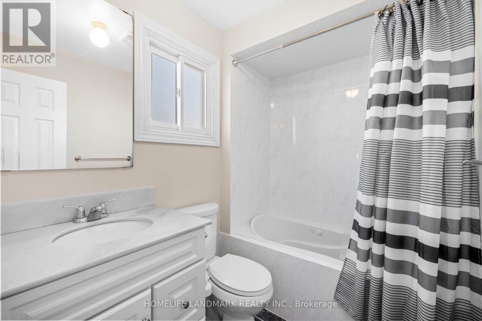 1544 Kirkrow Crescent, Mississauga, Ontario  L5M 3Y8 - Photo 10 - W12303742
