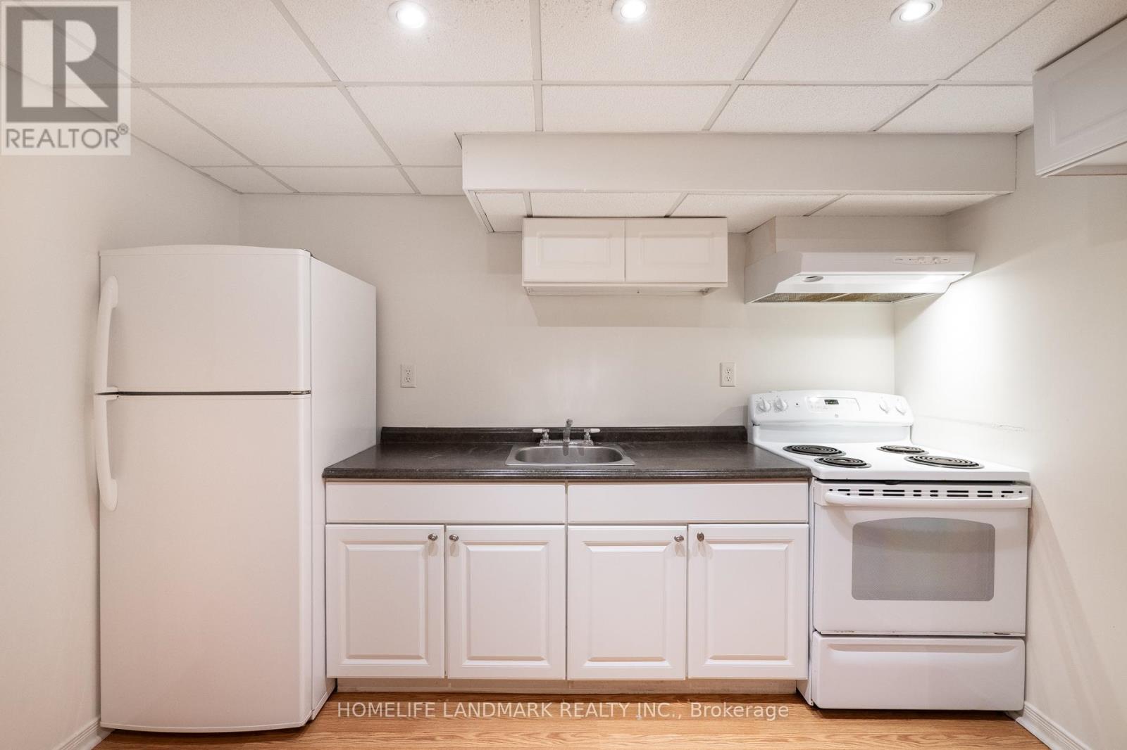 1544 Kirkrow Crescent, Mississauga, Ontario  L5M 3Y8 - Photo 23 - W12303742
