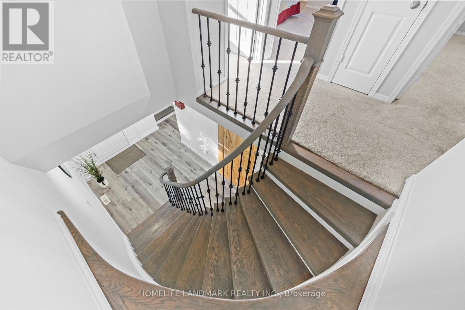 1544 Kirkrow Crescent, Mississauga, Ontario  L5M 3Y8 - Photo 6 - W12303742