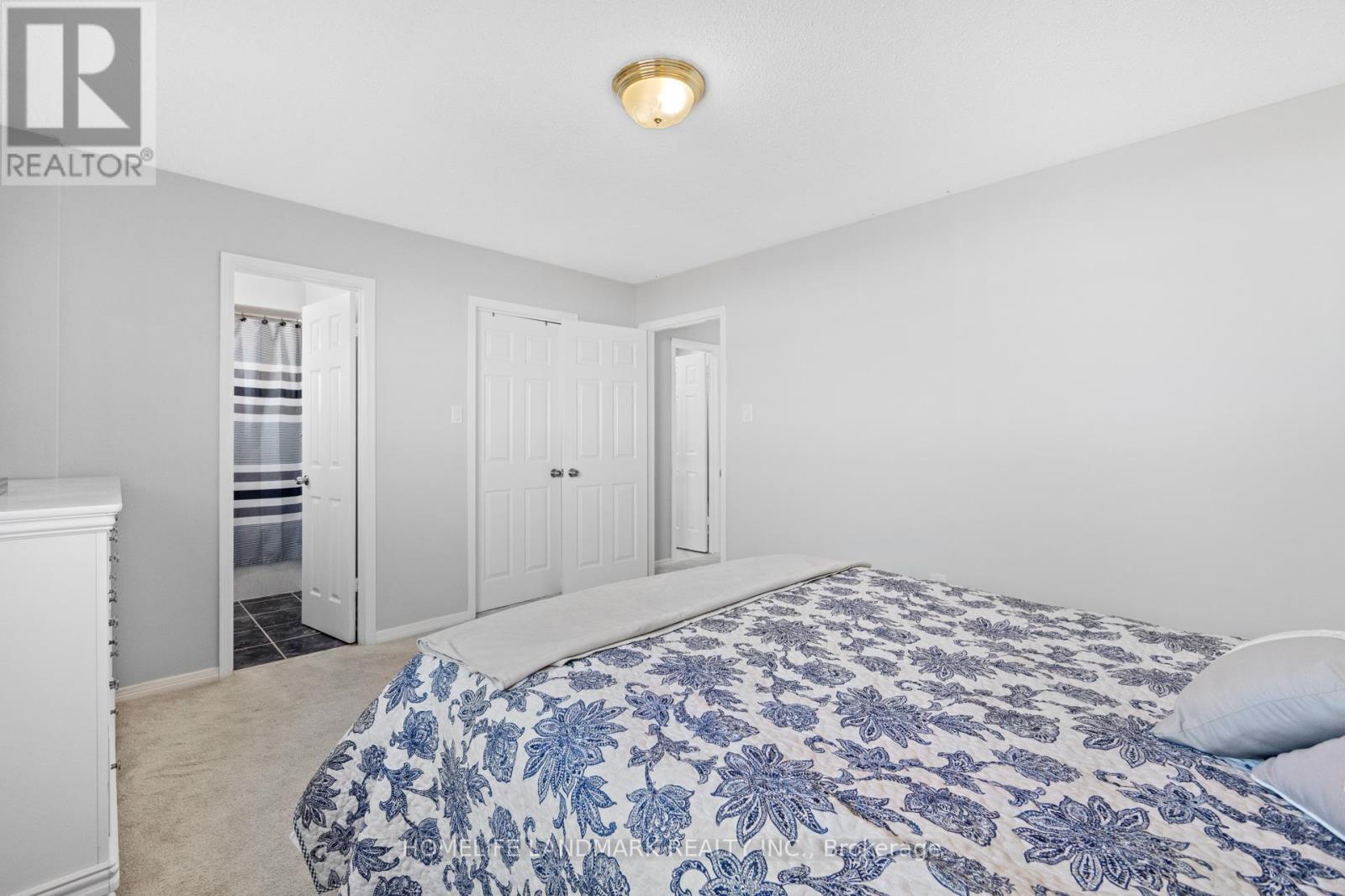 1544 Kirkrow Crescent, Mississauga, Ontario  L5M 3Y8 - Photo 9 - W12303742