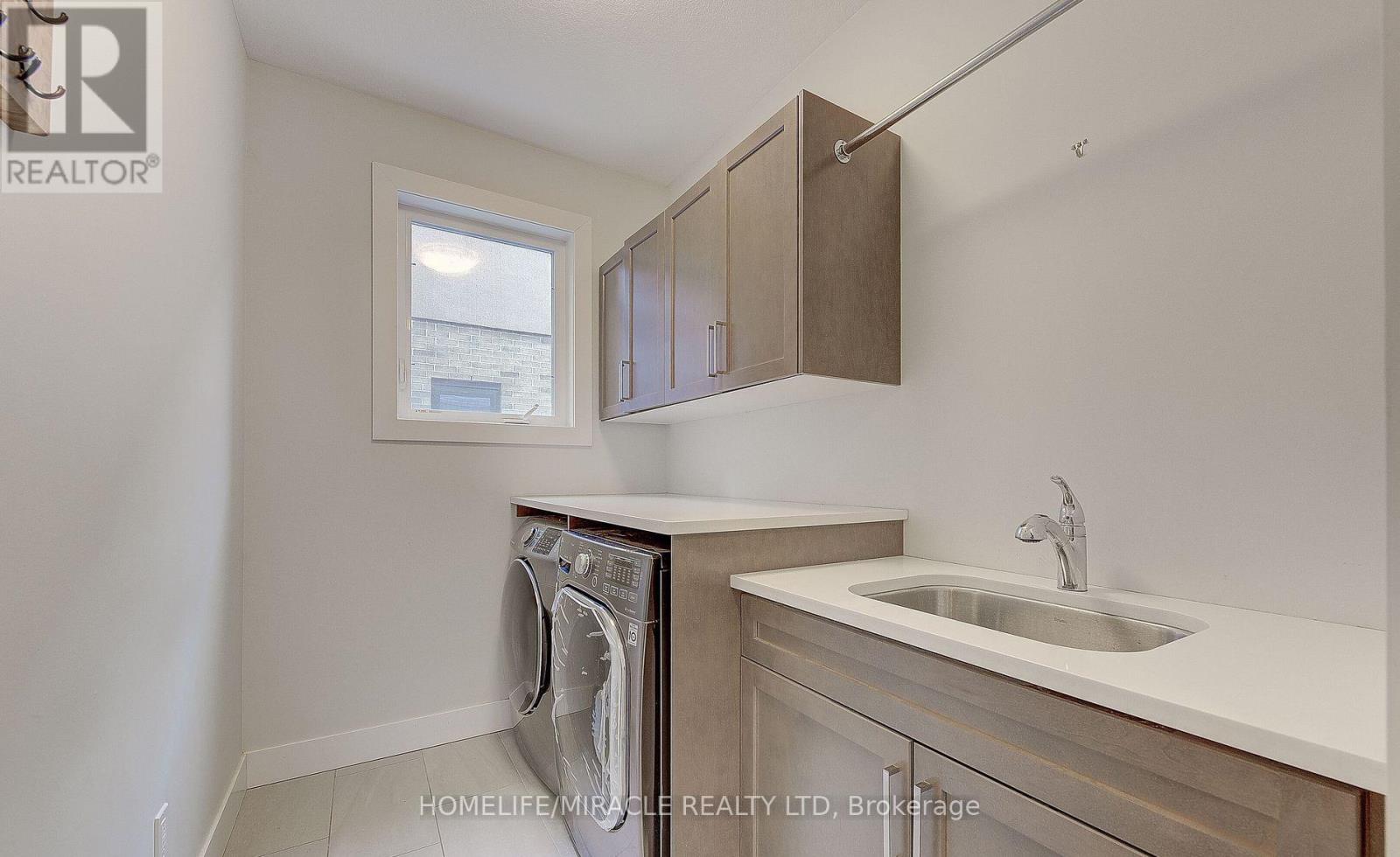 2194 Westpoint Heights, London South, Ontario  N6P 0E9 - Photo 10 - X12303733