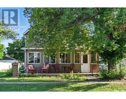 303 3rd Avenue E, Watrous, Ca