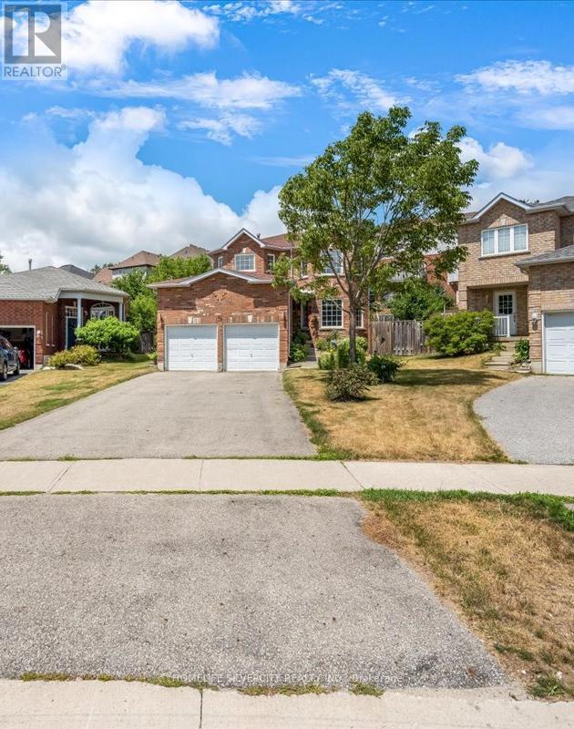 40 BIRD STREET, Barrie, Ontario