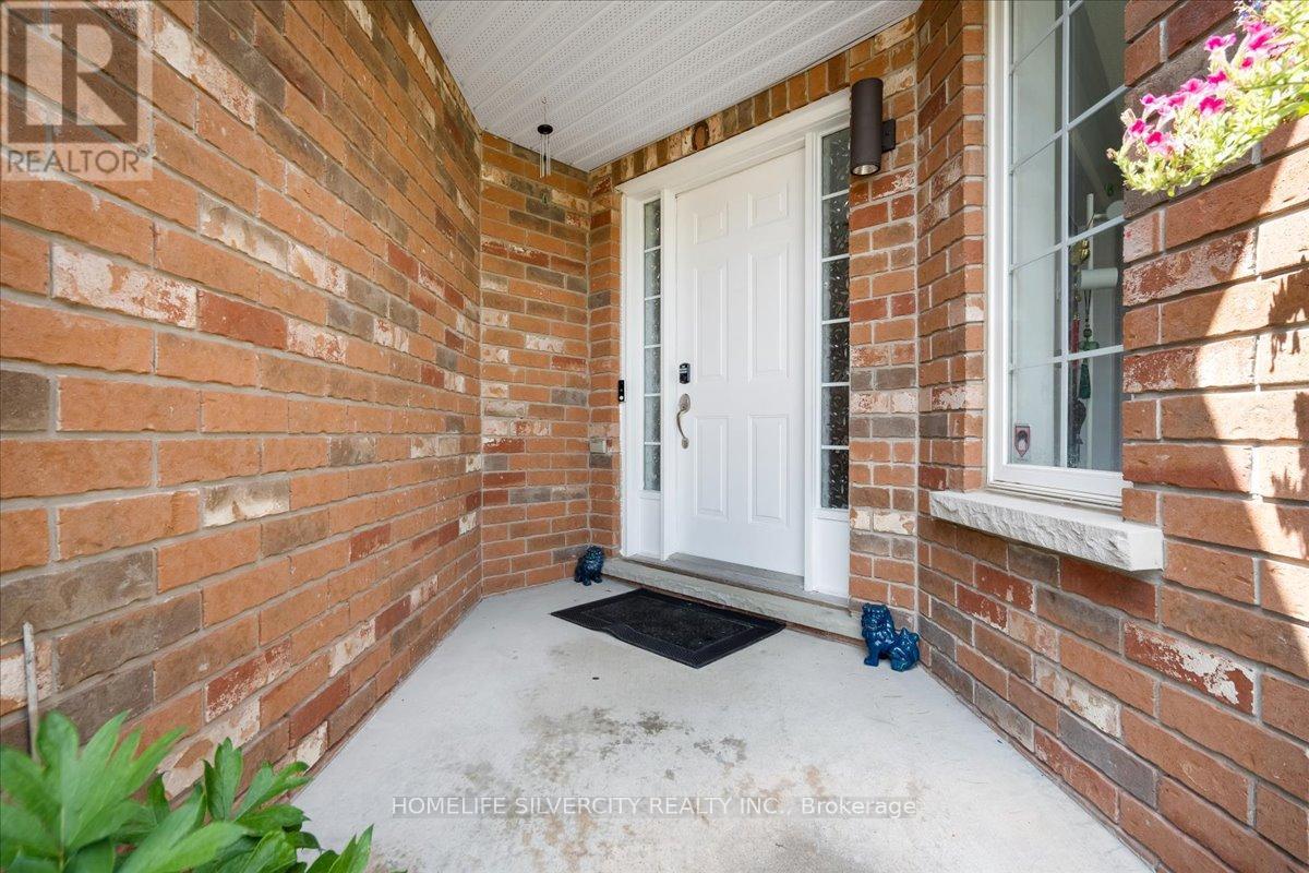 40 Bird Street, Barrie, Ontario  L4N 0X4 - Photo 6 - S12303779