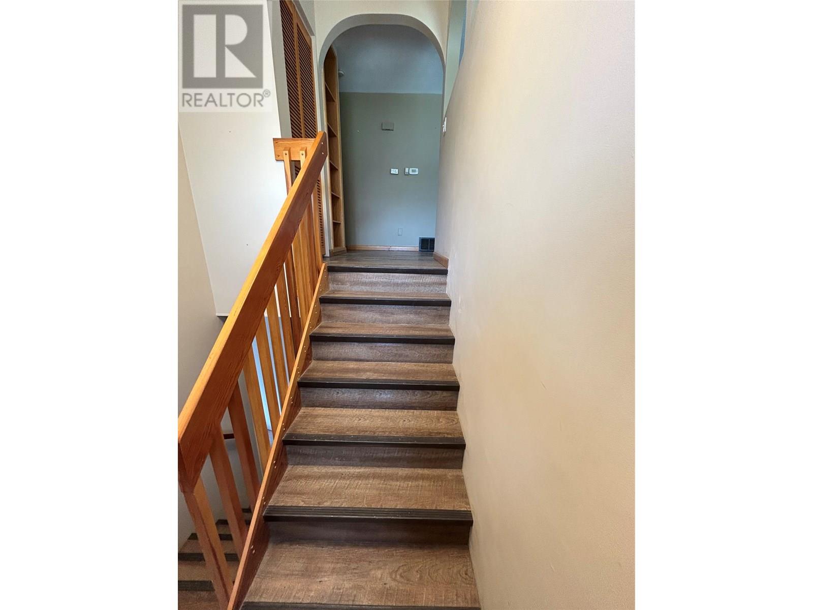 4885 Red Wing Street, Fairmont Hot Springs, British Columbia  V0B 1L1 - Photo 10 - 10347805