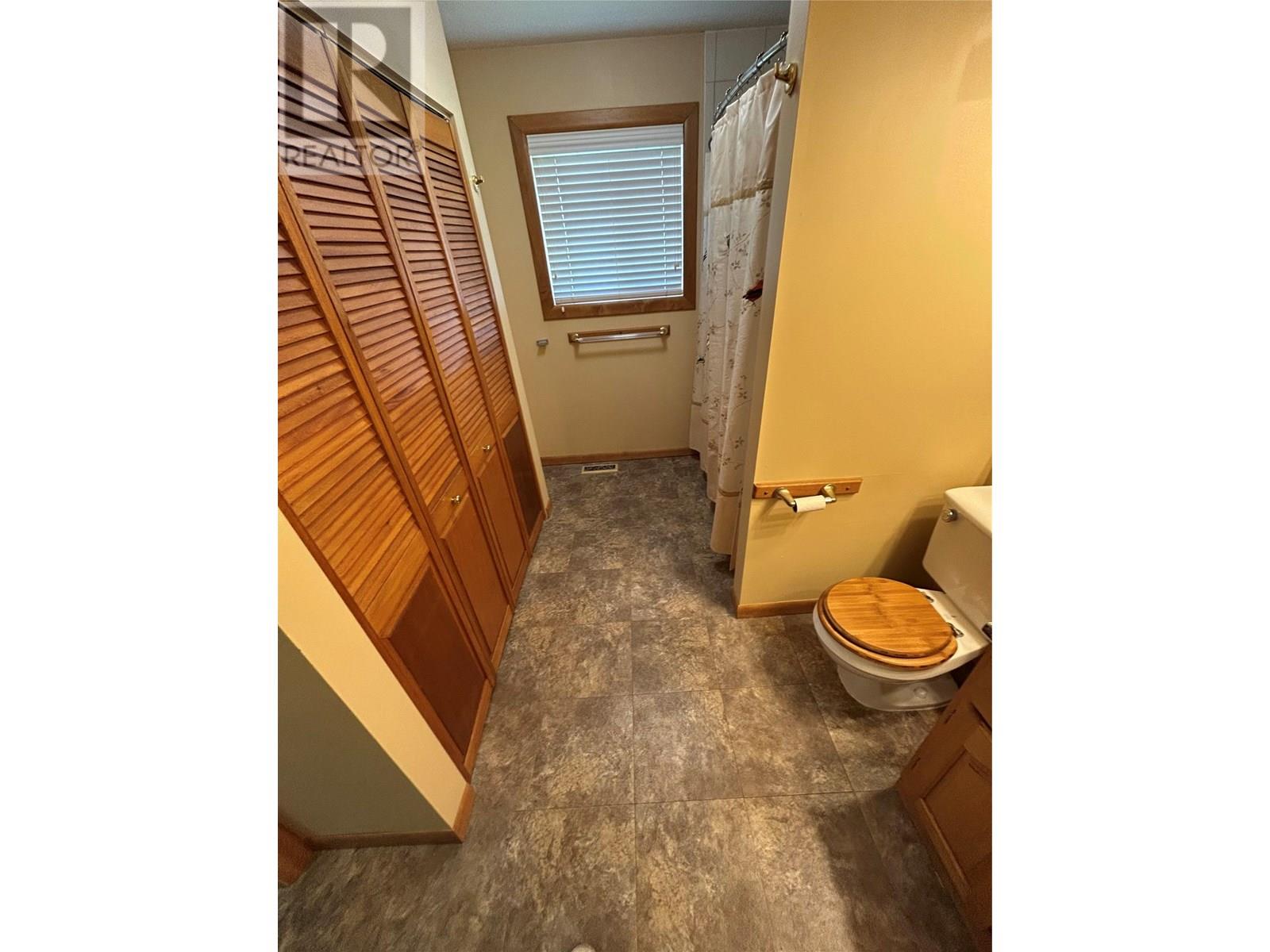 4885 Red Wing Street, Fairmont Hot Springs, British Columbia  V0B 1L1 - Photo 22 - 10347805