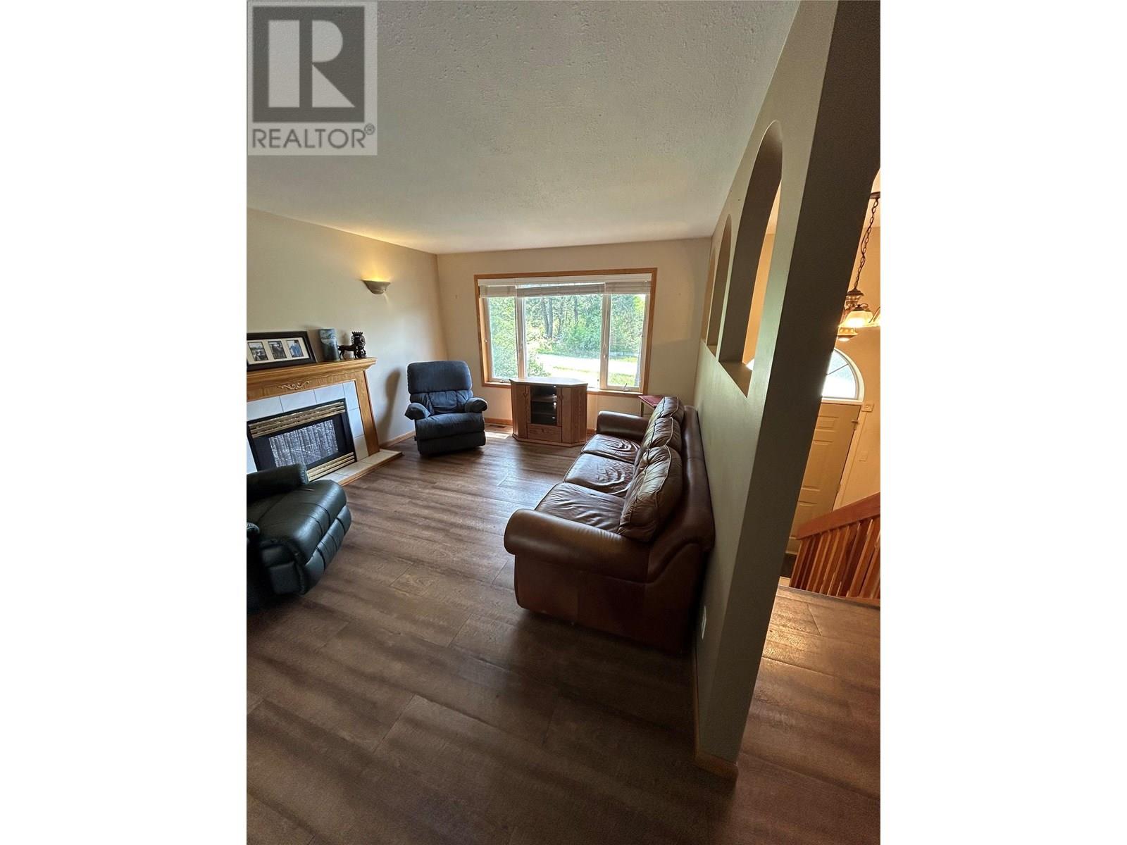 4885 Red Wing Street, Fairmont Hot Springs, British Columbia  V0B 1L1 - Photo 12 - 10347805
