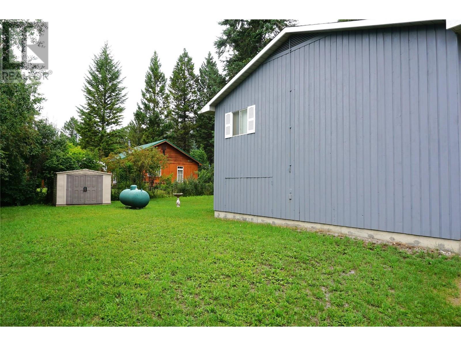 4885 Red Wing Street, Fairmont Hot Springs, British Columbia  V0B 1L1 - Photo 6 - 10347805