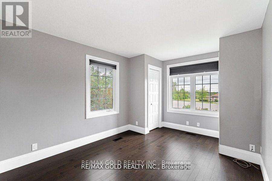 13618 Highway 7, Halton Hills, Ontario  L7G 4S4 - Photo 18 - W12303770