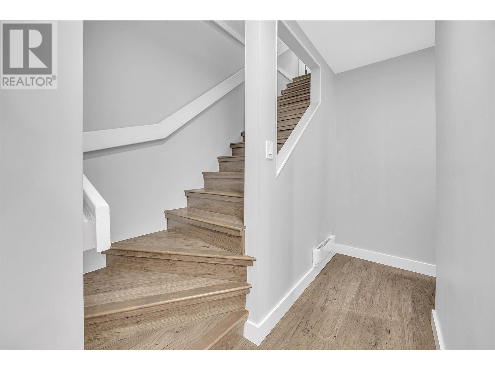 2433 W 6th Avenue, Vancouver, British Columbia  V6K 1W2 - Photo 22 - R3030309