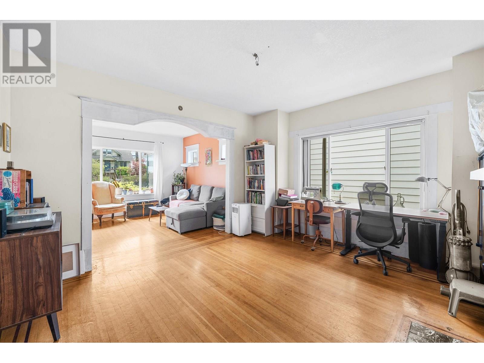 2781 Oxford Street, Vancouver, British Columbia  V5K 1N5 - Photo 12 - R3030299