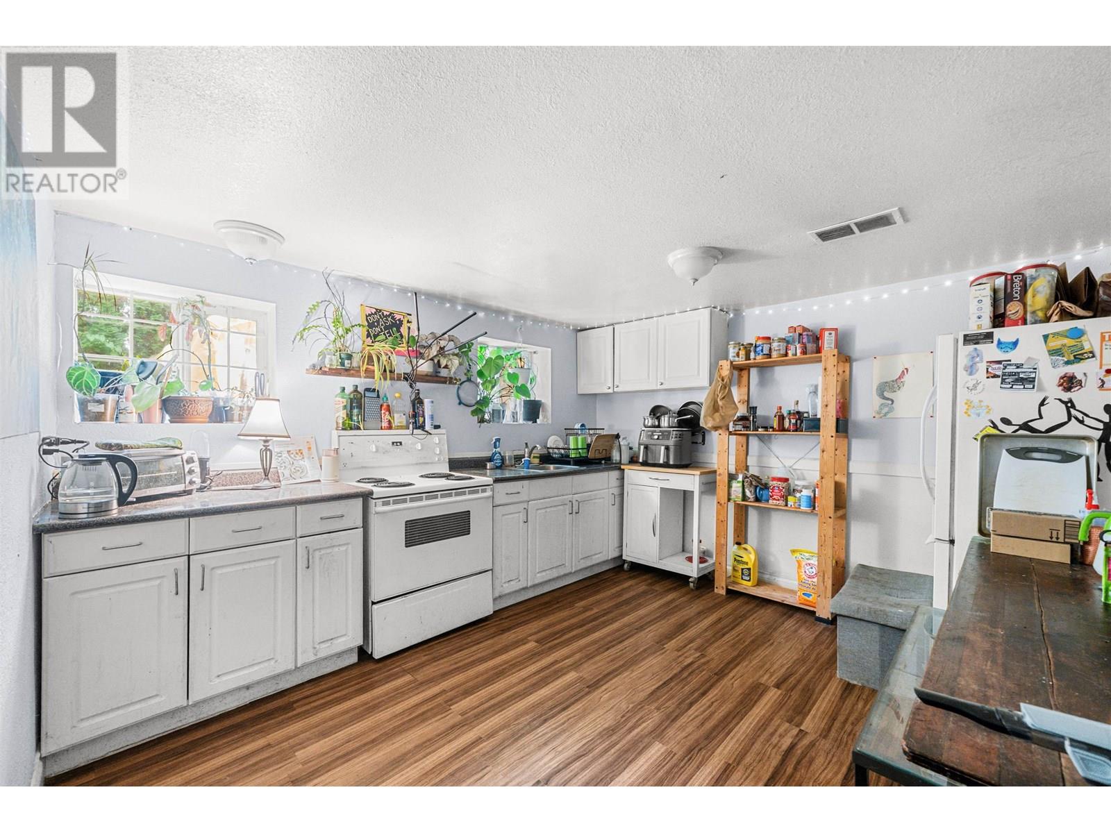 2781 Oxford Street, Vancouver, British Columbia  V5K 1N5 - Photo 17 - R3030299