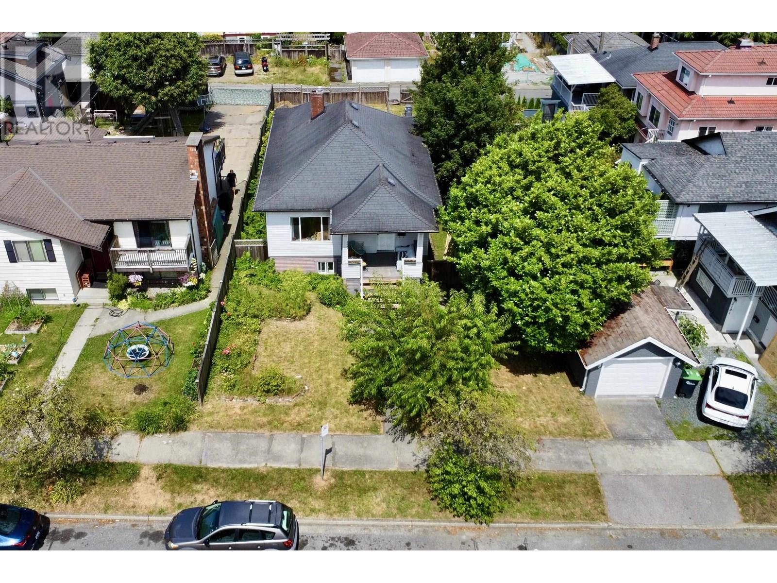 Property at 2781 OXFORD STREET image 5