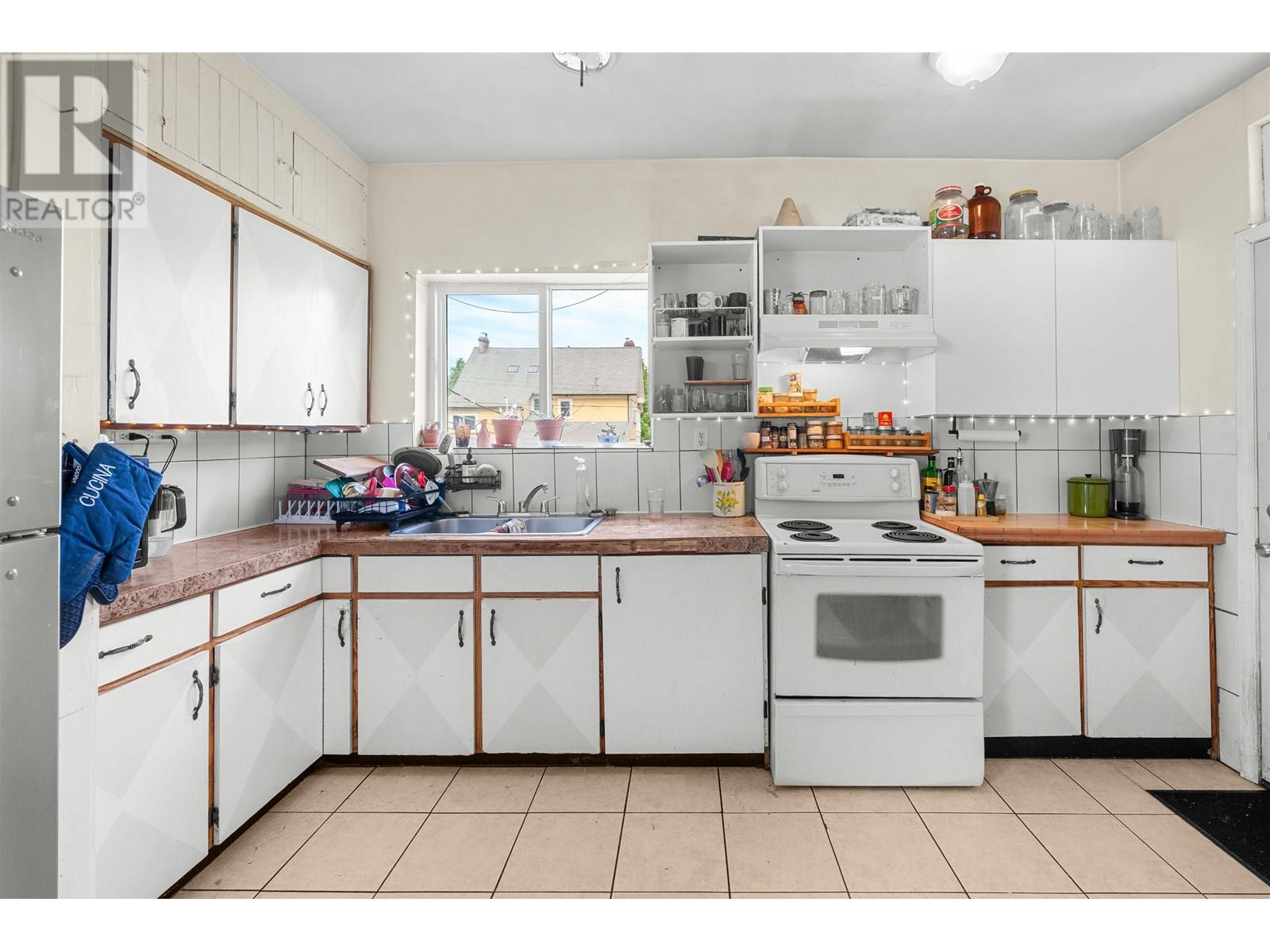 2781 Oxford Street, Vancouver, British Columbia  V5K 1N5 - Photo 8 - R3030299