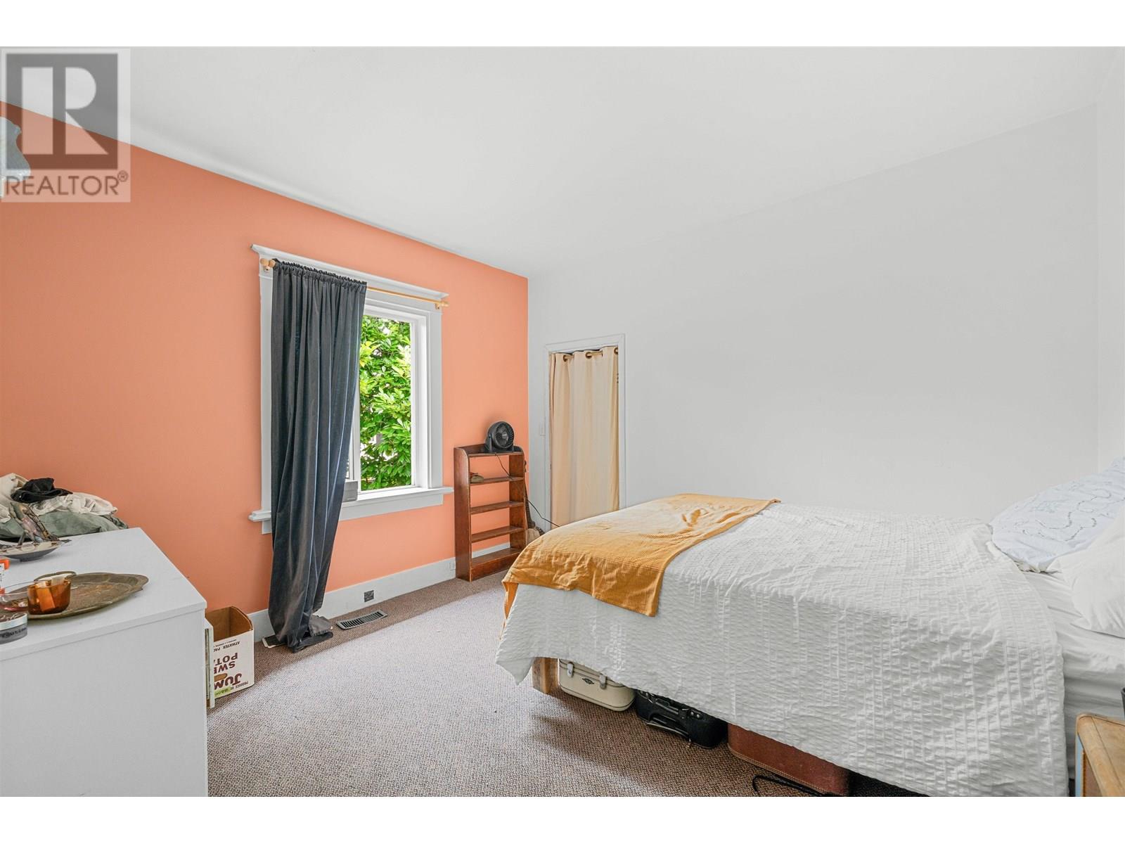 2781 Oxford Street, Vancouver, British Columbia  V5K 1N5 - Photo 9 - R3030299