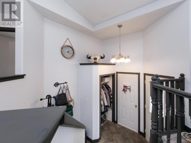 Property at 33 TIGEREYE CRESCENT image 4