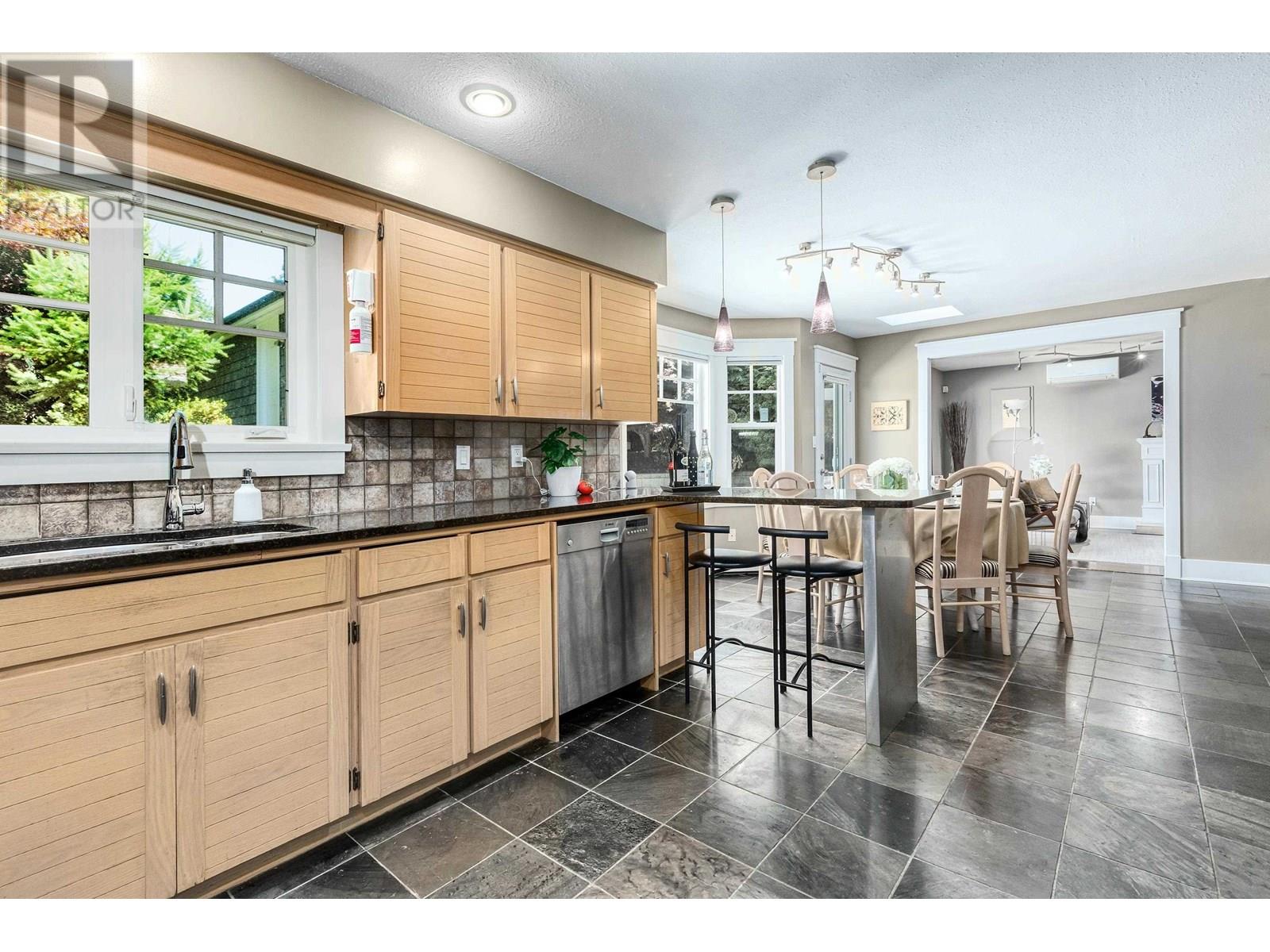 1845 W 62nd Avenue, Vancouver, British Columbia  V6P 2G3 - Photo 10 - R3029731