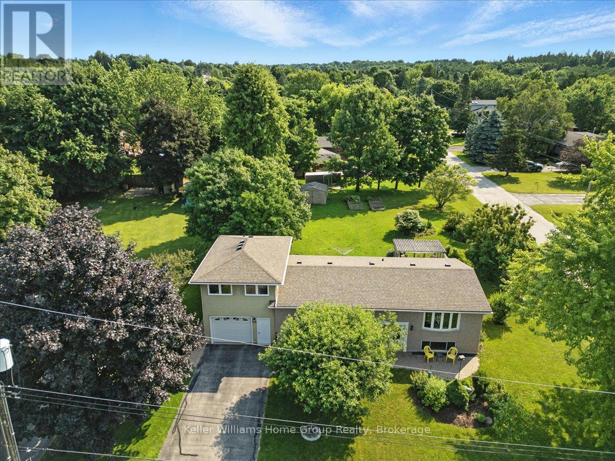 120 Can Robert Street, Centre Wellington, Ontario  N1M 3C1 - Photo 1 - X12264924