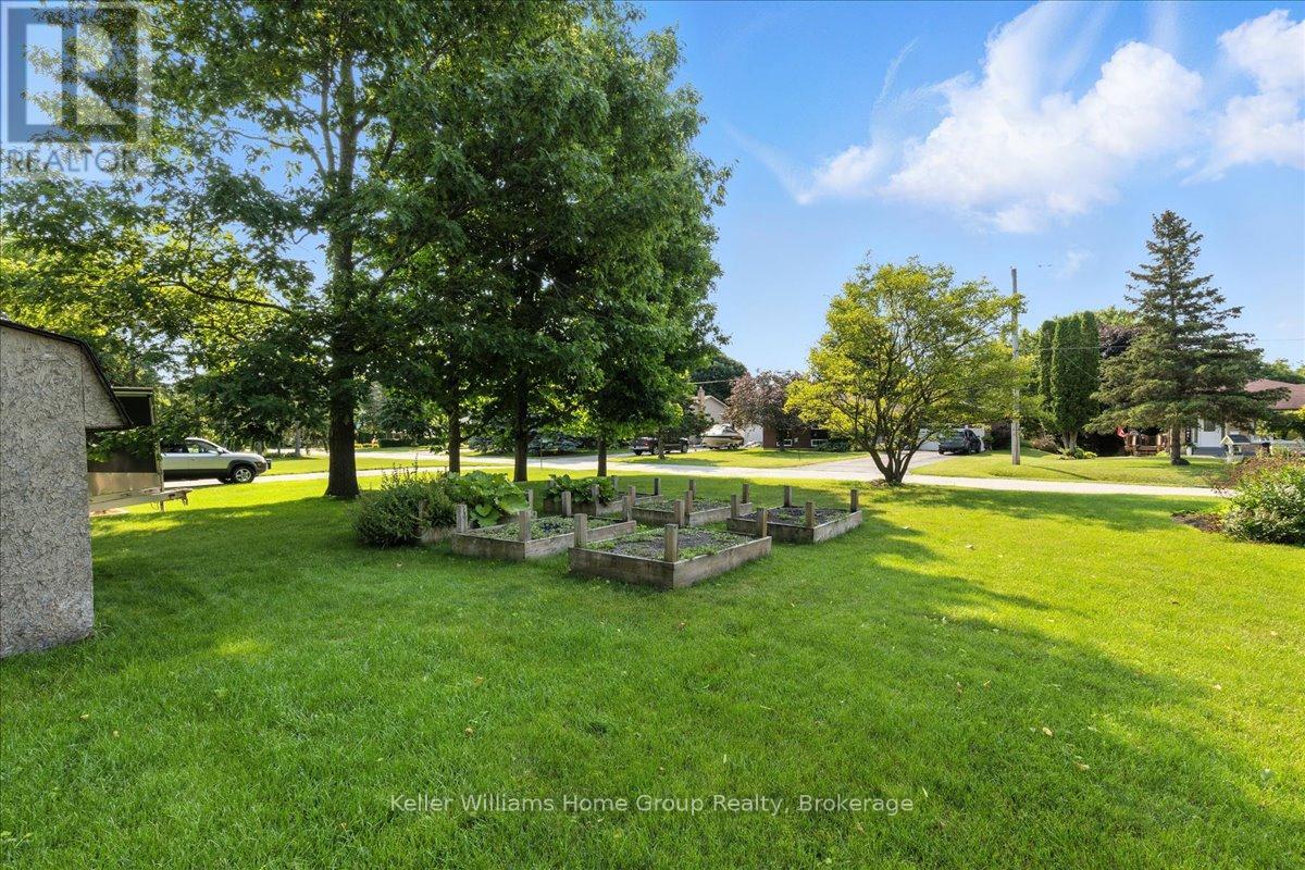 120 Can Robert Street, Centre Wellington, Ontario  N1M 3C1 - Photo 3 - X12264924