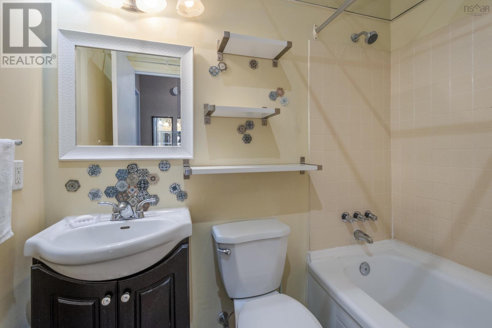 602 5572 North Ridge Road, Halifax, Nova Scotia  B3K 5K2 - Photo 17 - 202516828