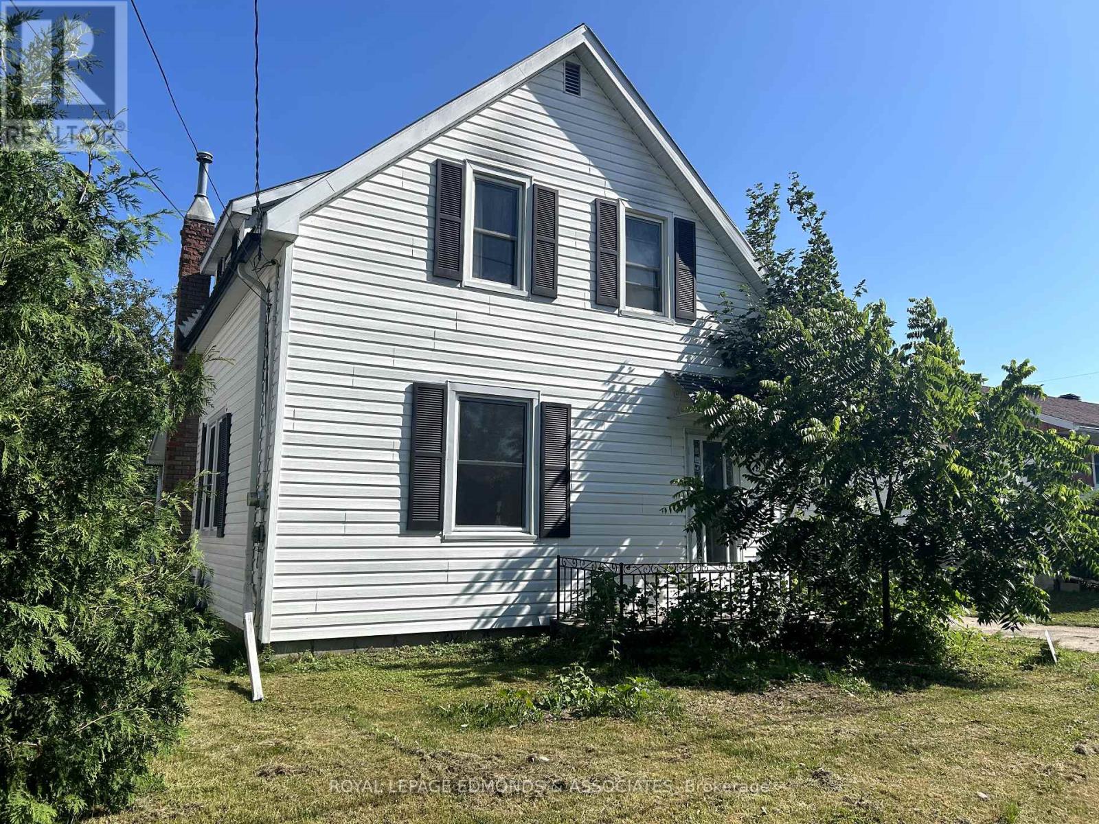 13 JASON STREET, Whitewater Region, Ontario