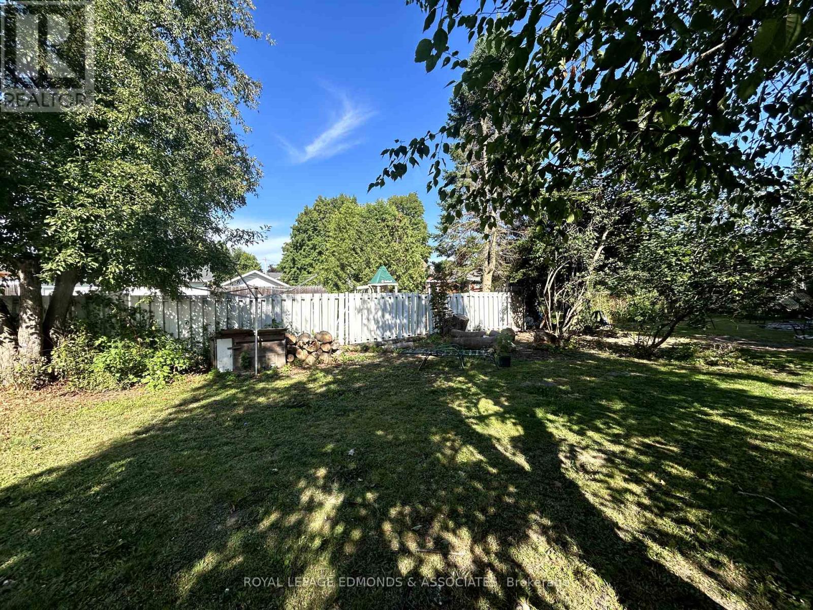 13 Jason Street, Whitewater Region, Ontario  K0J 1J0 - Photo 29 - X12303827