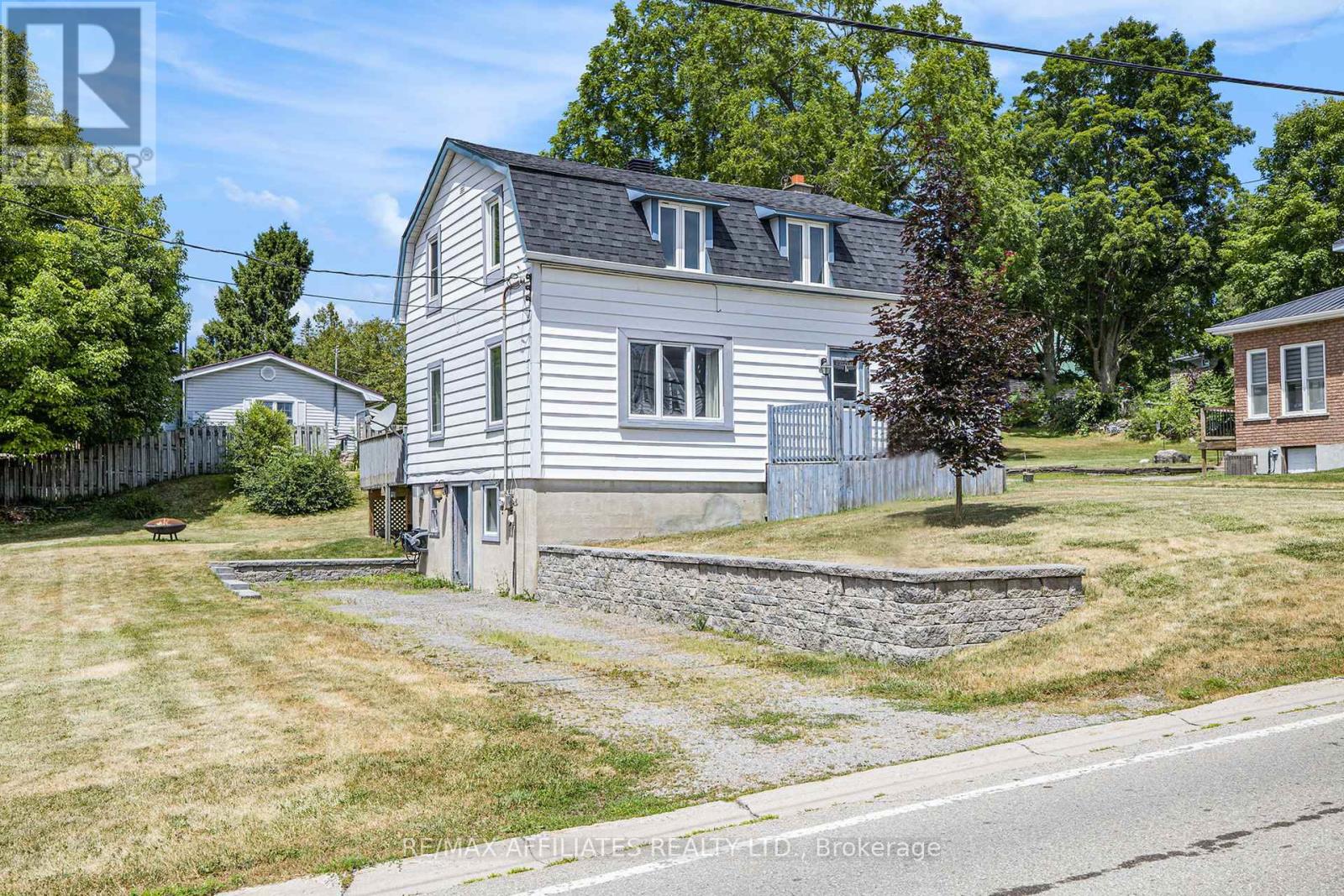 Property at 14 MAIN EAST STREET image 2