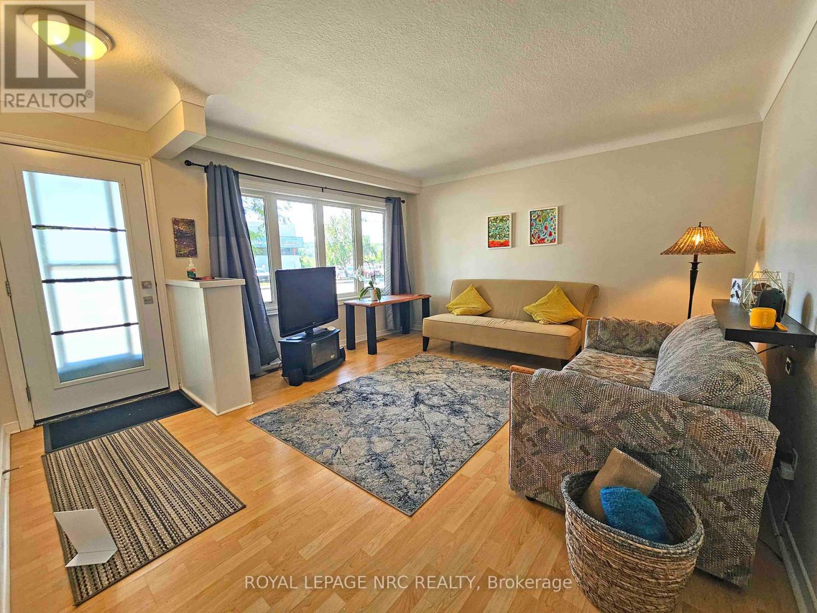 228 Pelham Road, St. Catharines, Ontario  L2S 1X6 - Photo 16 - X12303820