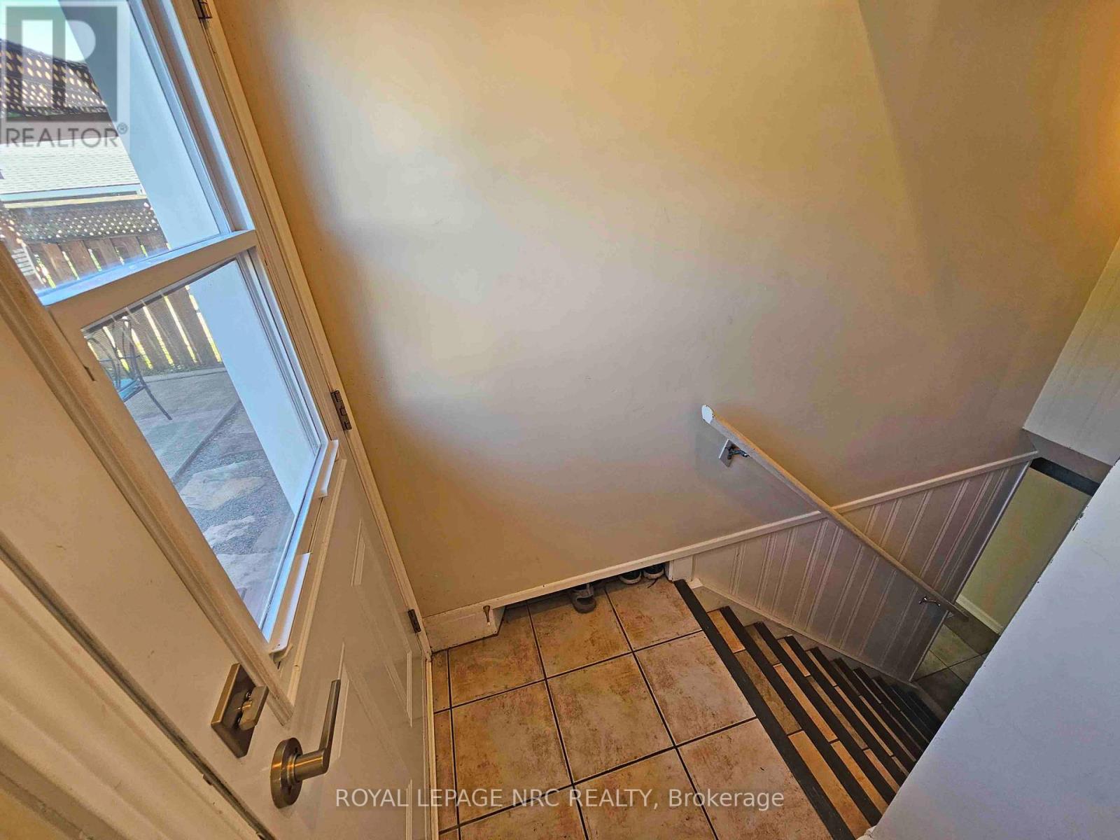 228 Pelham Road, St. Catharines, Ontario  L2S 1X6 - Photo 38 - X12303820