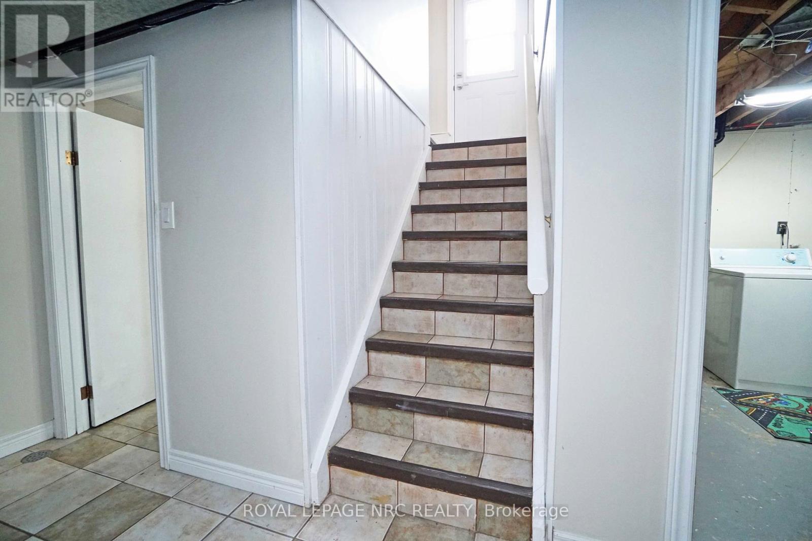 228 Pelham Road, St. Catharines, Ontario  L2S 1X6 - Photo 39 - X12303820