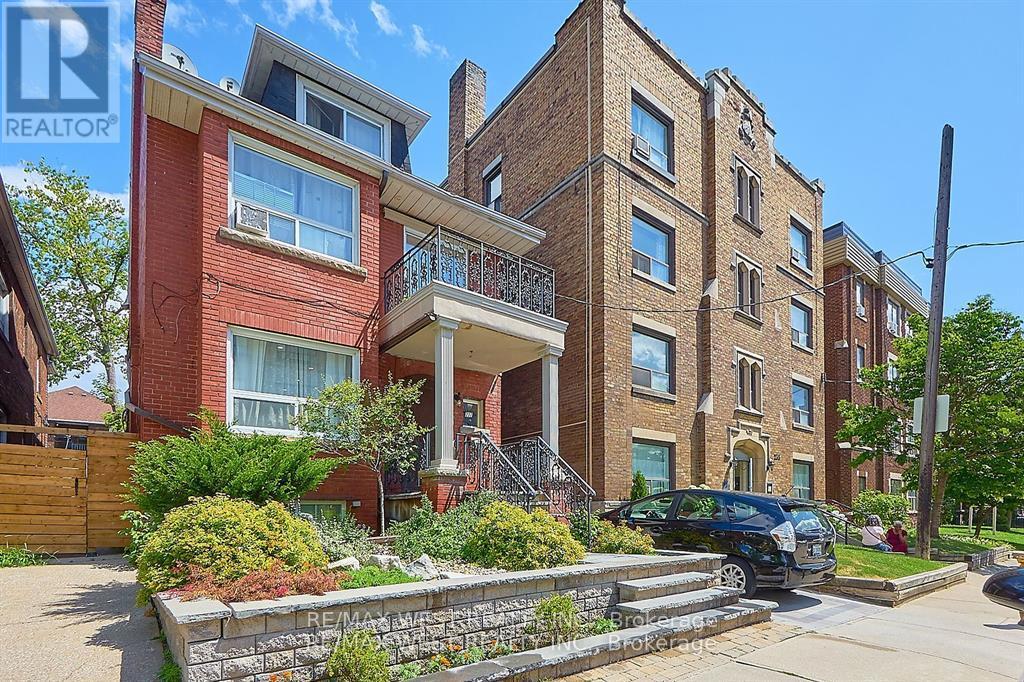 3rd - 237 Vaughan Road, Toronto, Ontario  M6C 2M8 - Photo 8 - C12301235